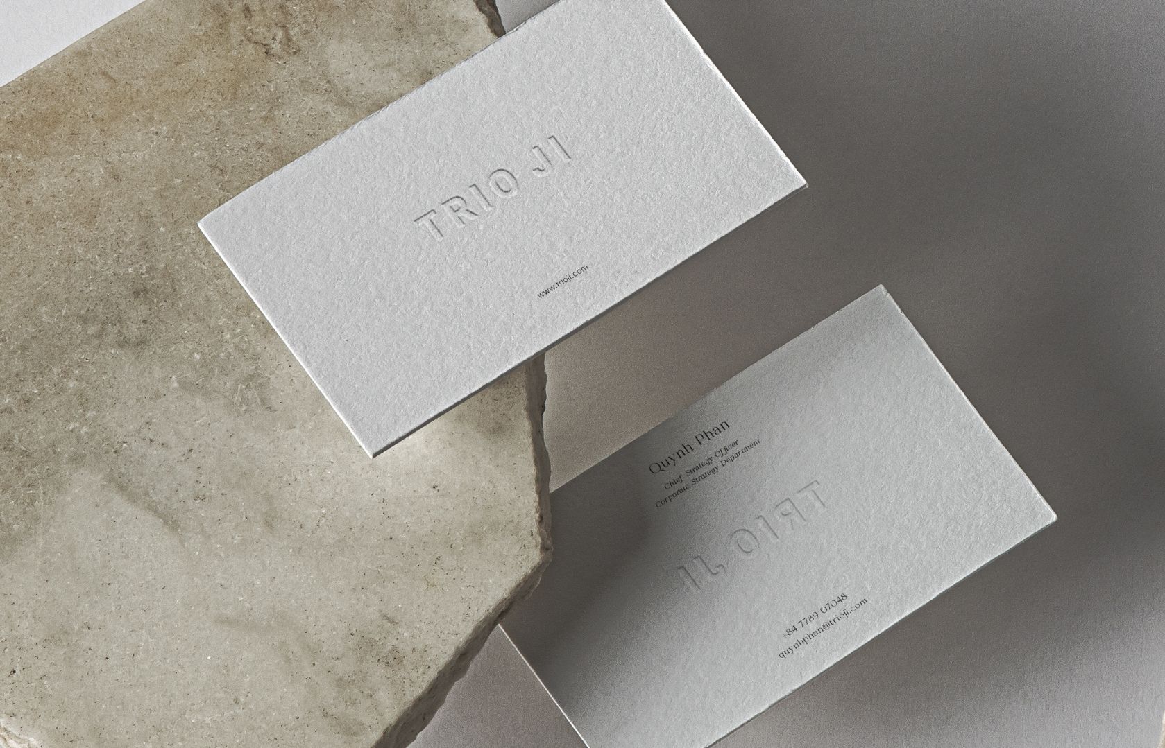 TRIOJI-Business-Card